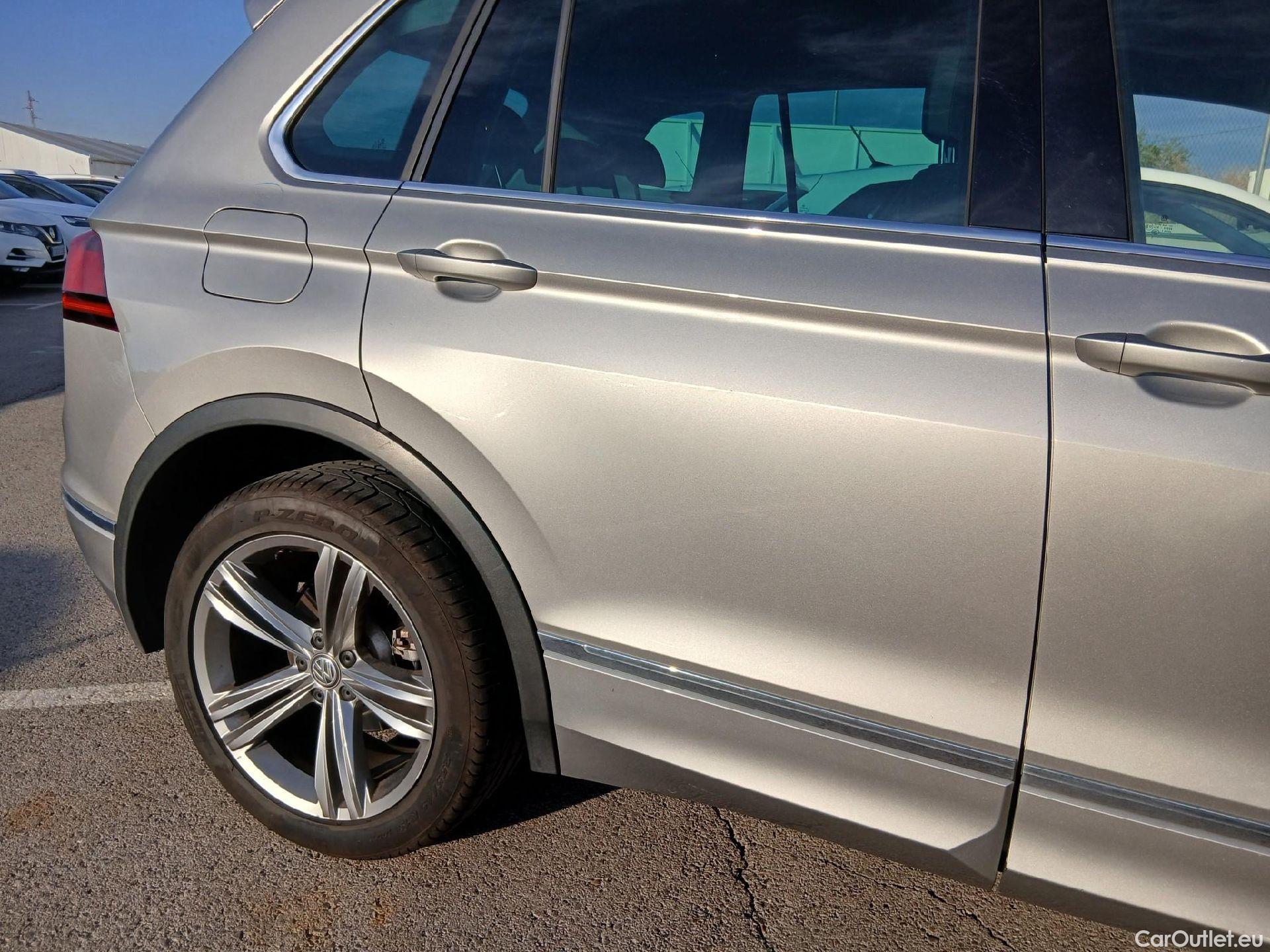  Volkswagen  Tiguan VOLKSWAGEN  / 2016 / 5P / todoterreno Advance 2.0 TDI 110kW (150CV) DSG #31