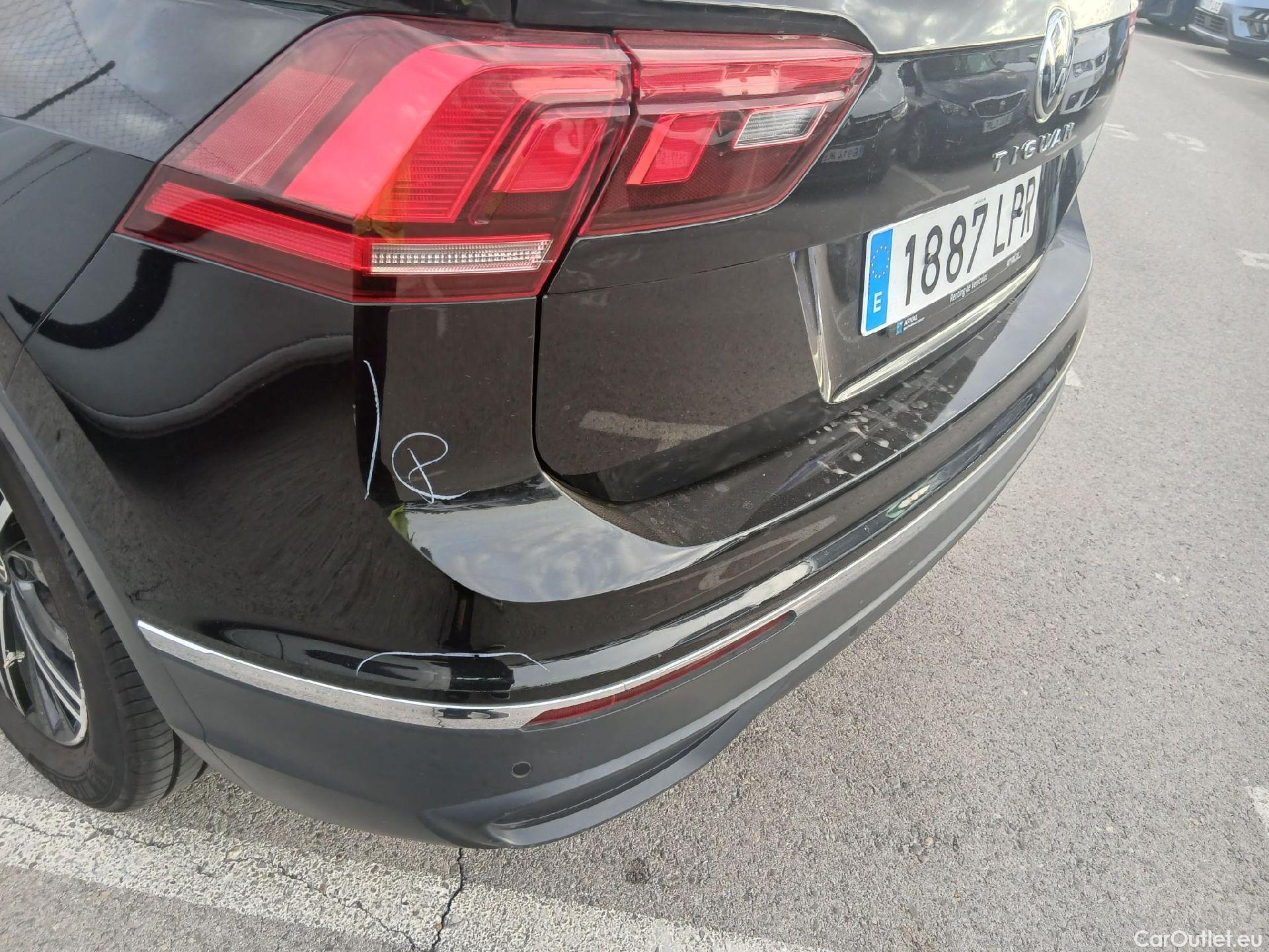  Volkswagen  Tiguan VOLKSWAGEN  / 2020 / 5P / todoterreno Life 2.0 TDI 110kW (150CV) DSG #25