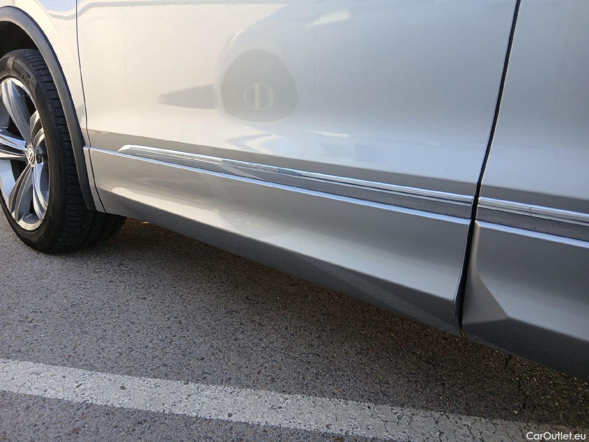  Volkswagen  Tiguan VOLKSWAGEN  / 2016 / 5P / todoterreno Advance 2.0 TDI 110kW (150CV) DSG #19