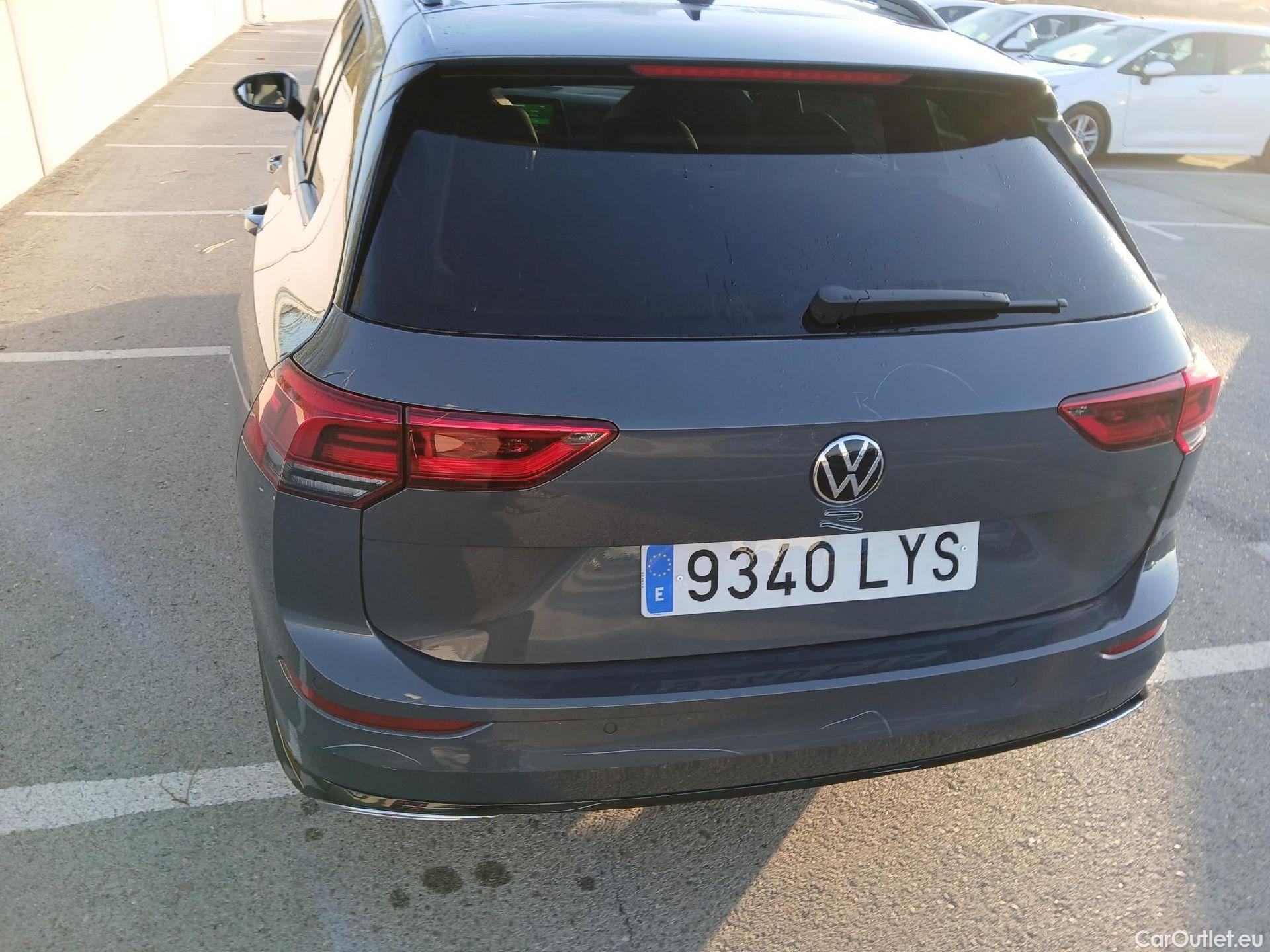  Volkswagen  Golf  VOLKSWAGEN / 2020 / 5P / familiar R-Line 2.0 TDI 110kW (150CV) DSG Variant #16