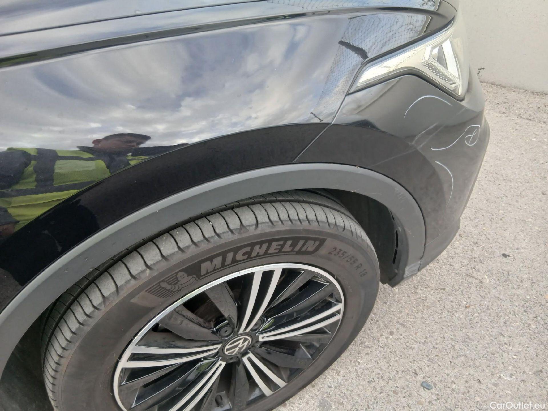  Volkswagen  Tiguan VOLKSWAGEN  / 2020 / 5P / todoterreno Life 2.0 TDI 110kW (150CV) DSG #41