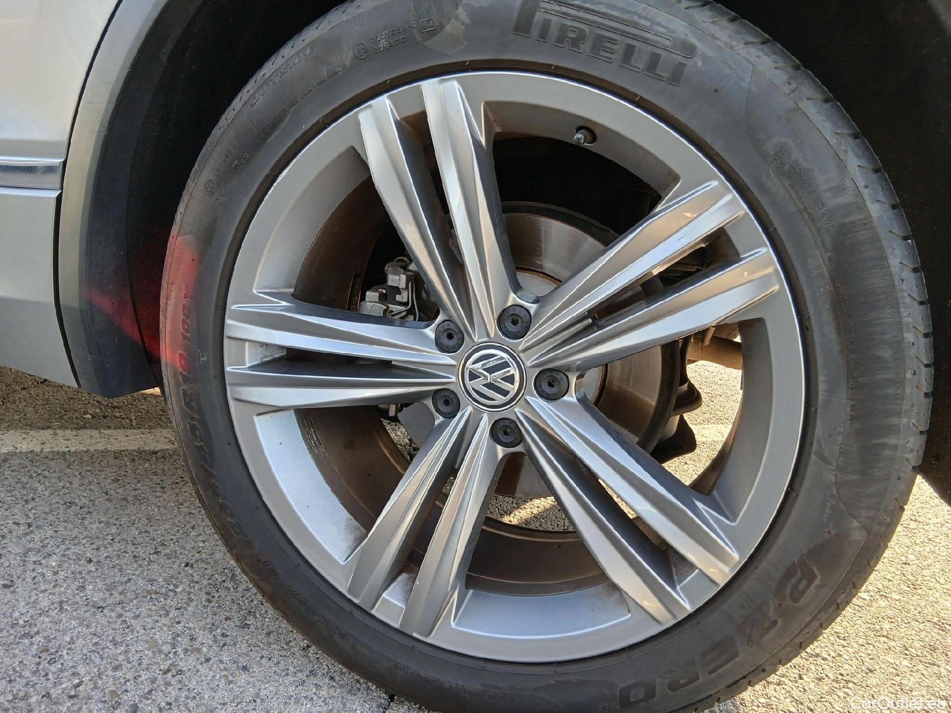  Volkswagen  Tiguan VOLKSWAGEN  / 2016 / 5P / todoterreno Advance 2.0 TDI 110kW (150CV) DSG #20