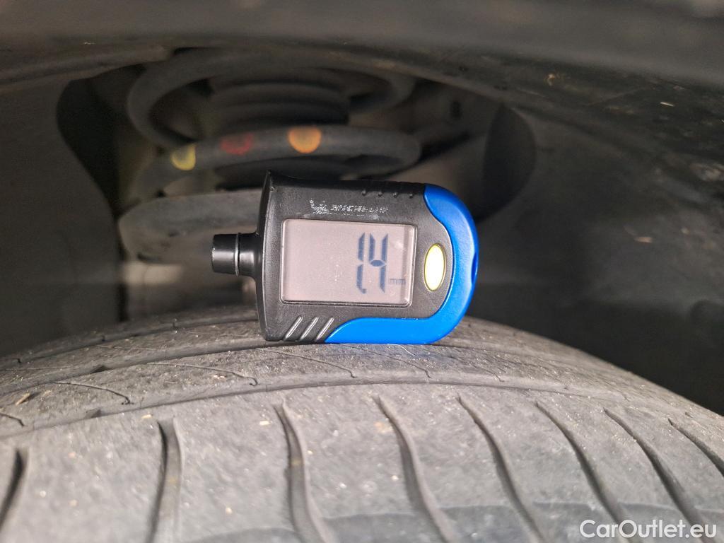 Citroen  C3 CITROEN  / 2016 / 5P / Berline BlueHDi 100 S&S BVM Feel #6