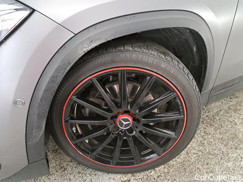  Mercedes  GLA MERCEDES-BENZ  / 2020 / 5P / SUV 2.0  200 D AMG LINE DCT #7