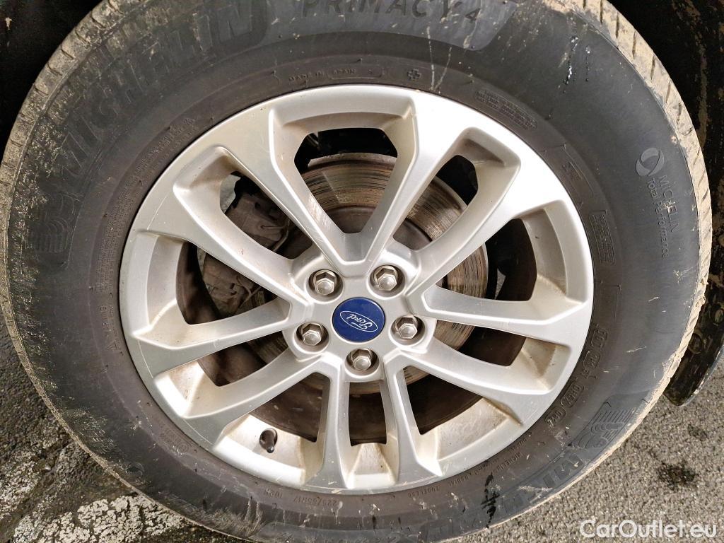  Ford  Kuga FORD  / 2019 / 5P / SUV 2.5 190 hybrid Flexifuel Pshift Titanium #16