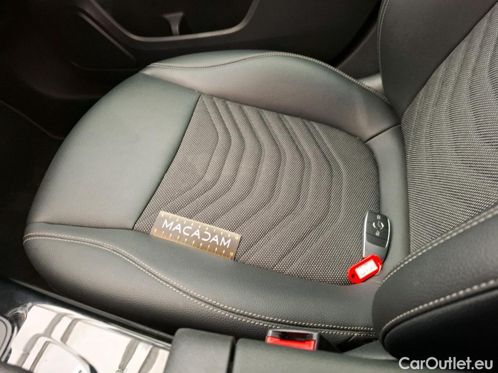  Mercedes  A-Klasse MERCEDES-BENZ Classe A Compact / 2018 / 5P / Berline A 250 e Business Line 8G-DCT #9