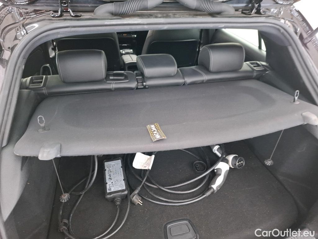  Mercedes  A-Klasse MERCEDES-BENZ Classe A Compact / 2018 / 5P / Berline A 250 e Business Line 8G-DCT #1