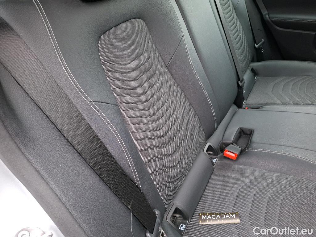  Mercedes  B-Klasse MERCEDES-BENZ Classe B / 2019 / 5P / monospace B 180 d Business Line Edition BA8 #24
