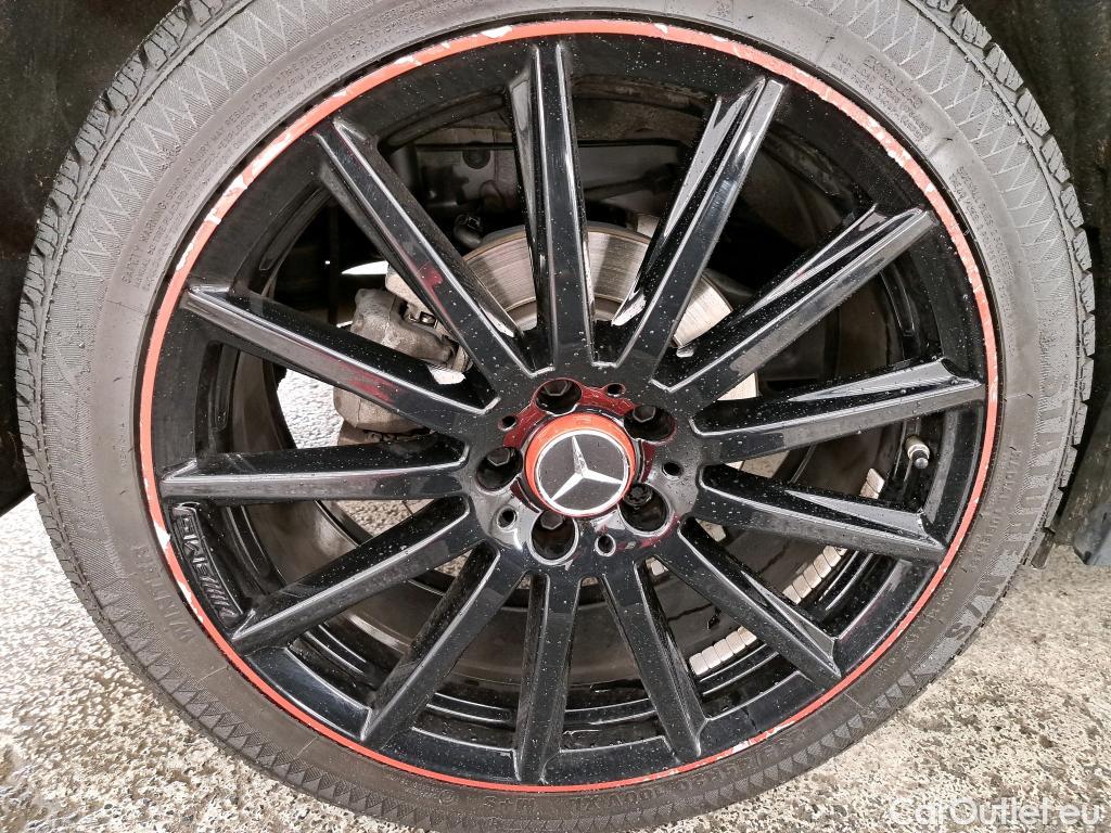  Mercedes  GLA MERCEDES-BENZ  / 2020 / 5P / SUV 2.0  200 D AMG LINE DCT #18