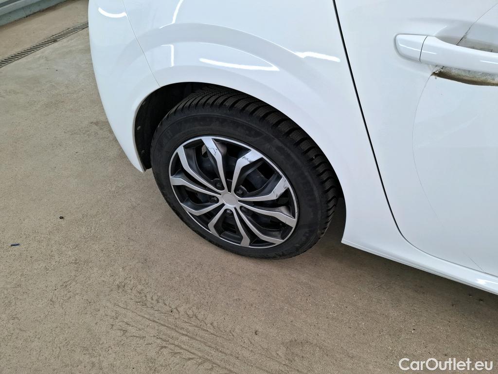  Peugeot  208  Active Business 1.2 PureTech 100CV BVM6 E6d #3