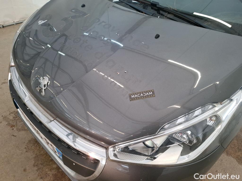  Peugeot  208  Allure Business 1.2 PureTech 110CV BVM6 E6dT #63