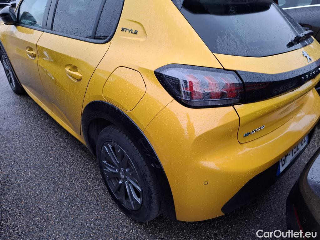  Peugeot  208  (e-) Style 50kWh BVA #22