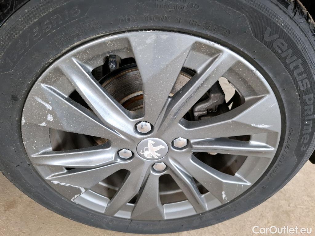  Peugeot  208  (e-) Style 50kWh BVA #31
