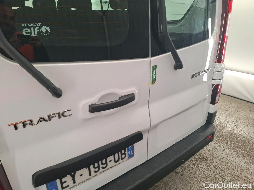  Renault  Trafic RENAULT  4p Combi Zen L2 Energy dCi 125 8 places #17
