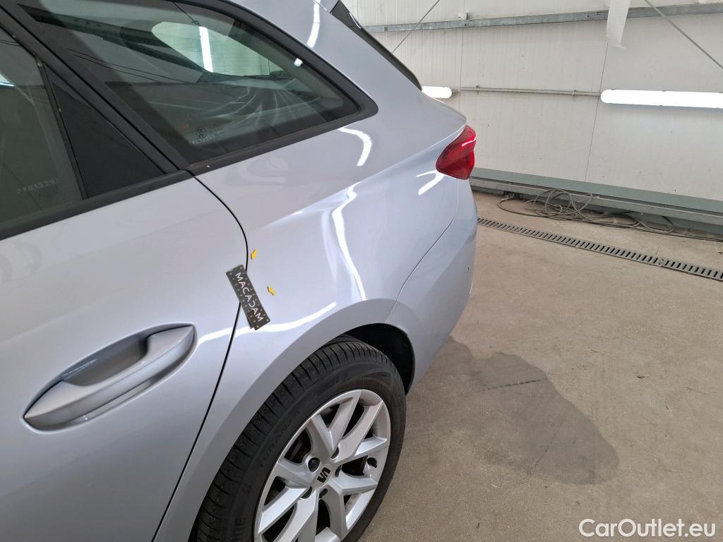  Seat  Leon  Sportstourer Urban 1.0 TSI 110CV BVA7 E6d #6