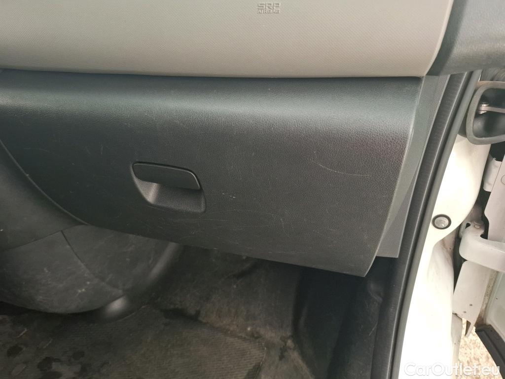  Renault  Trafic RENAULT  4p Combi Zen L2 Energy dCi 125 8 places #24