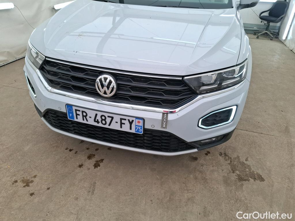 Volkswagen  T-ROC VOLKSWAGEN  / 2017 / 5P / SUV 1.5 TSI 150 EVO CARAT DSG7 #8