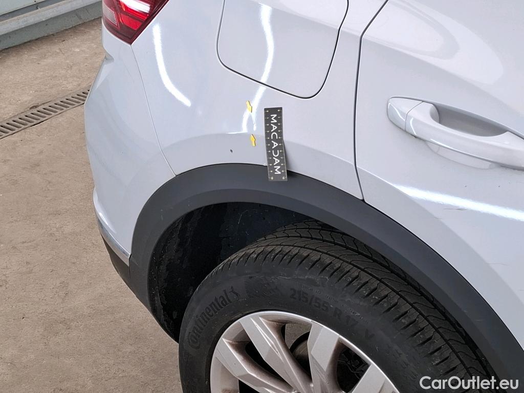  Volkswagen  T-ROC VOLKSWAGEN  / 2017 / 5P / SUV 1.5 TSI 150 EVO CARAT DSG7 #5