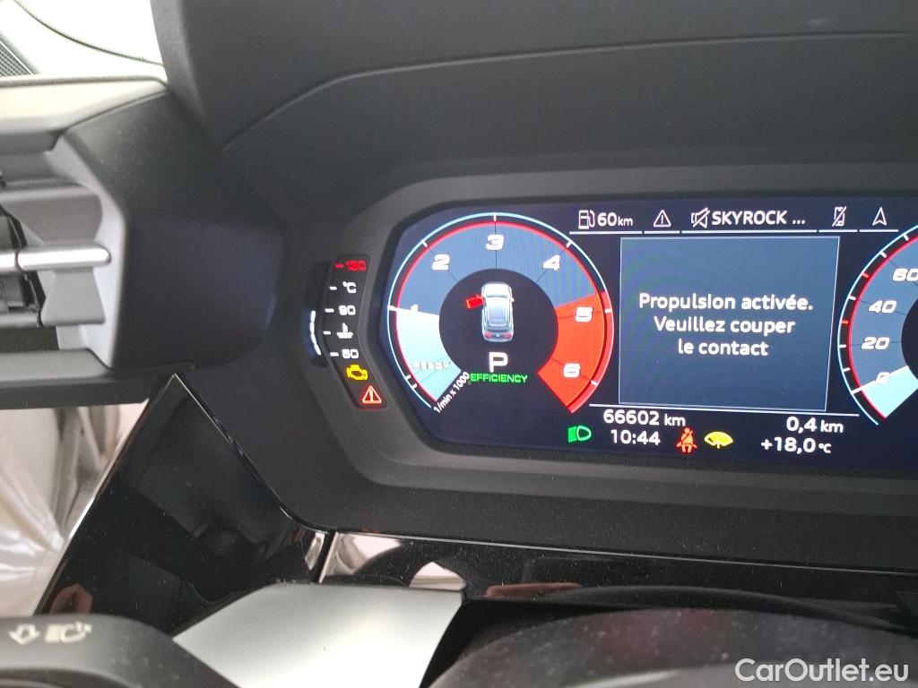  Audi  A3 AUDI  Sportback / 2020 / 5P / Berline 35 TDI 150 S tronic Business Line (Ex 820R) #12