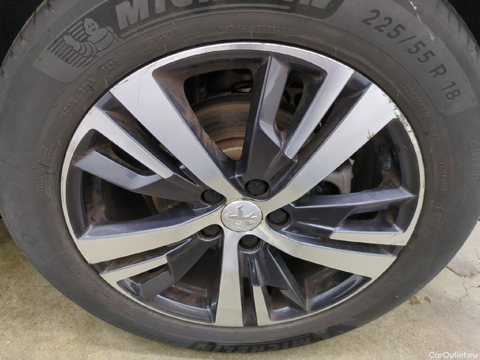  Peugeot  5008  Allure Business 1.2 PureTech 130CV BVM6 E6d #11