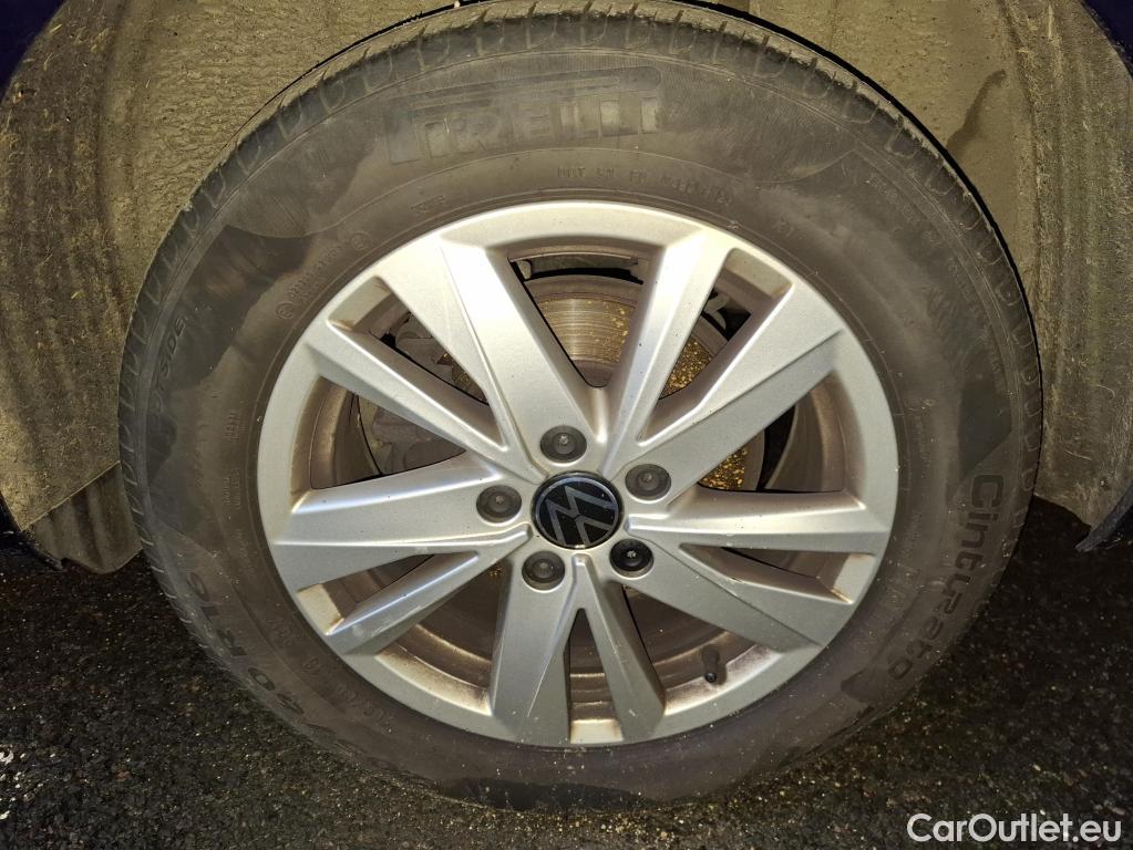 Volkswagen  Touran  Life Plus 2.0 TDI 150CV BVA7 E6d #30