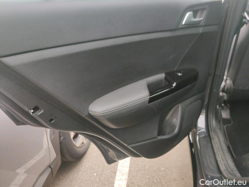  KIA  Sportage KIA  / 2018 / 5P / todoterreno 1.6 MHEV Black Edition 100kW (136CV) 4x2(SP) #15