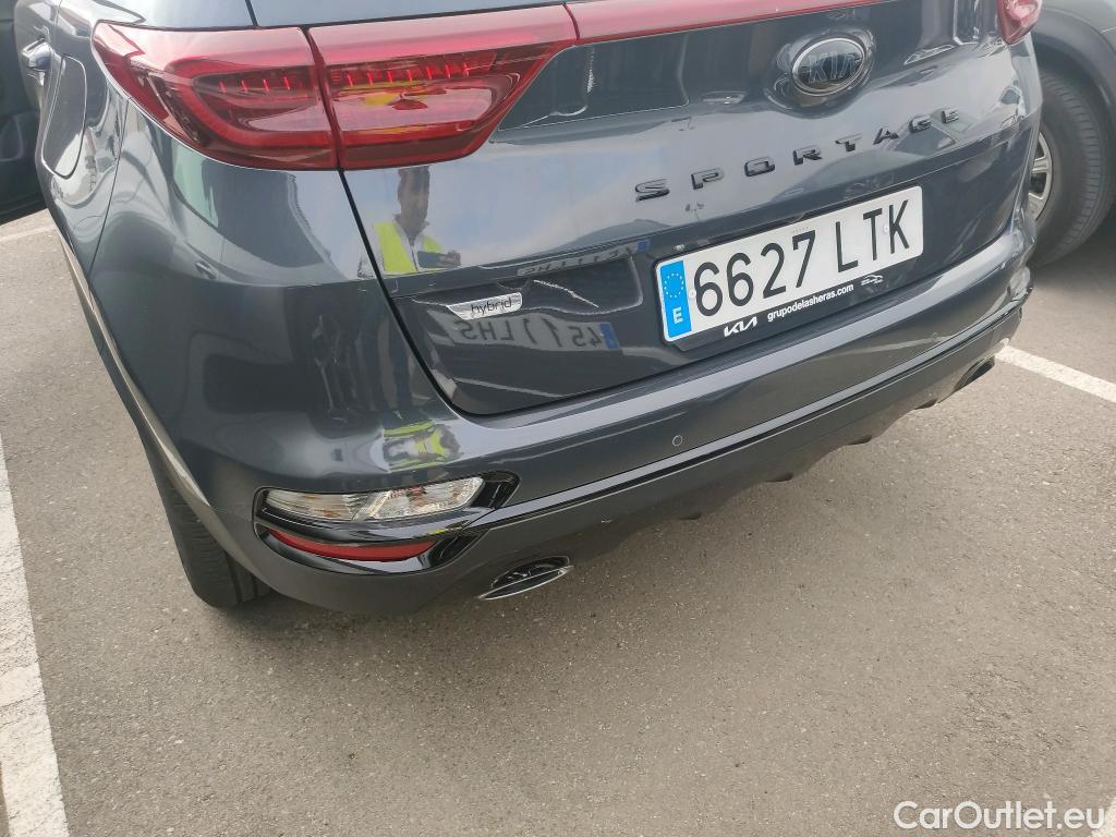  KIA  Sportage KIA  / 2018 / 5P / todoterreno 1.6 MHEV Black Edition 100kW (136CV) 4x2(SP) #17