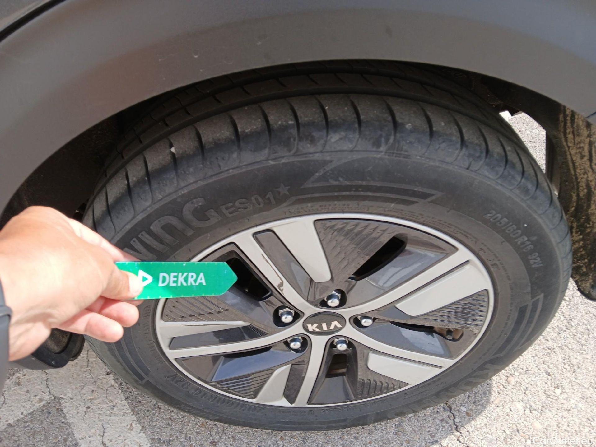  KIA  Niro KIA  / 2019 / 5P / crossover 1.6 GDi PHEV 104kW (141CV) Emotion #9