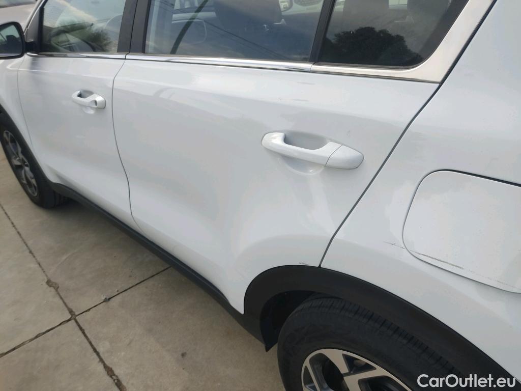  KIA  Sportage KIA  / 2018 / 5P / todoterreno 1.6 MHEV Business DCT 100kW (136CV) 4X2 #41