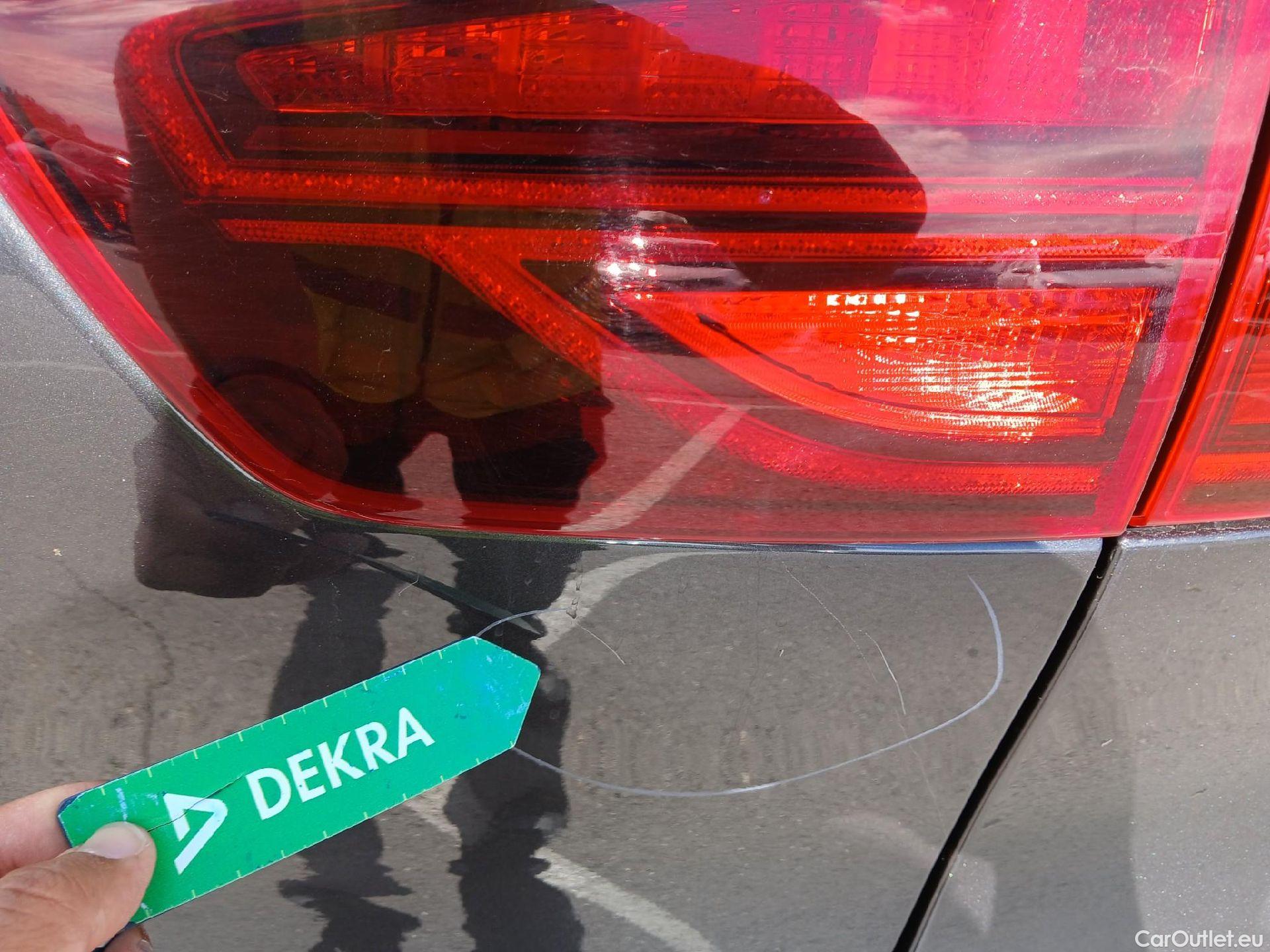  KIA  Niro KIA  / 2019 / 5P / crossover 1.6 GDi PHEV 104kW (141CV) Emotion #24