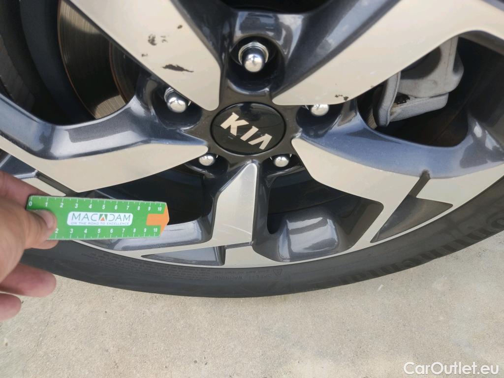  KIA  Sportage KIA  / 2018 / 5P / todoterreno 1.6 MHEV Business DCT 100kW (136CV) 4X2 #3