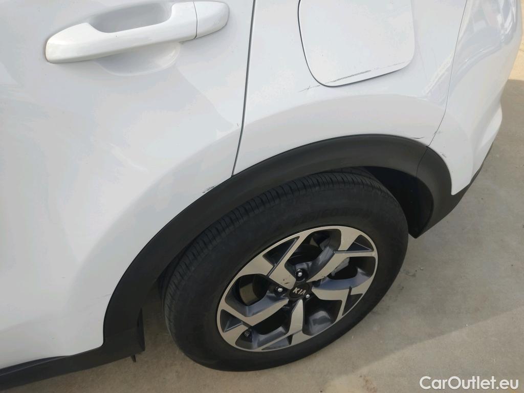  KIA  Sportage KIA  / 2018 / 5P / todoterreno 1.6 MHEV Business DCT 100kW (136CV) 4X2 #31