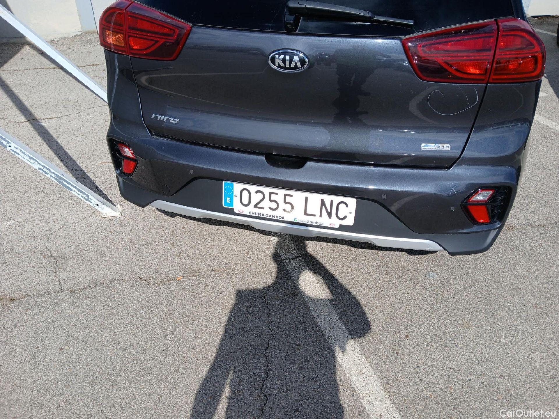  KIA  Niro KIA  / 2019 / 5P / crossover 1.6 GDi PHEV 104kW (141CV) Emotion #23