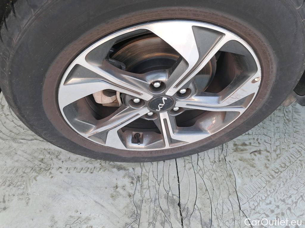  KIA  XCeed KIA  / 2019 / 5P / todoterreno 1.0 T-GDi Drive 88kW (120CV) #27