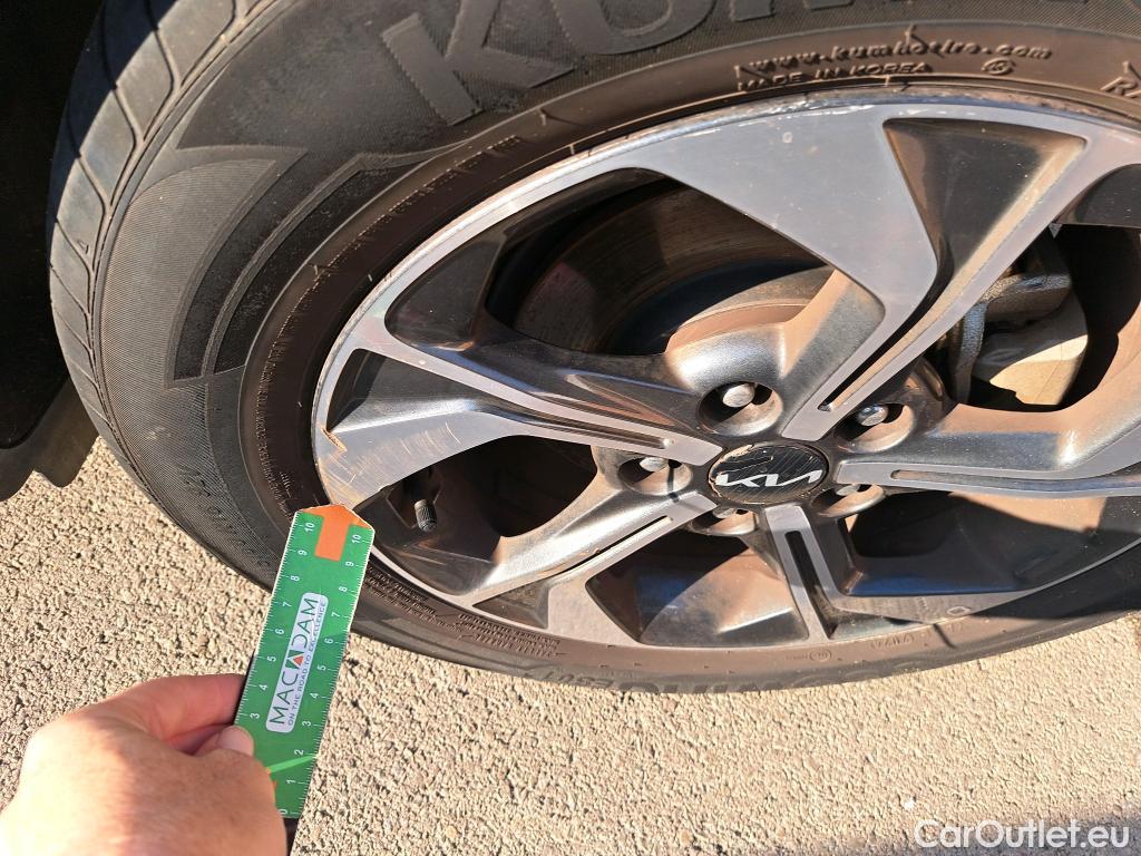  KIA  XCeed KIA  / 2019 / 5P / todoterreno 1.0 T-GDi Drive 88kW (120CV) #2