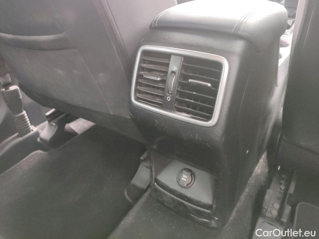  KIA  Sportage KIA  / 2018 / 5P / todoterreno 1.6 MHEV Black Edition 100kW (136CV) 4x2(SP) #13