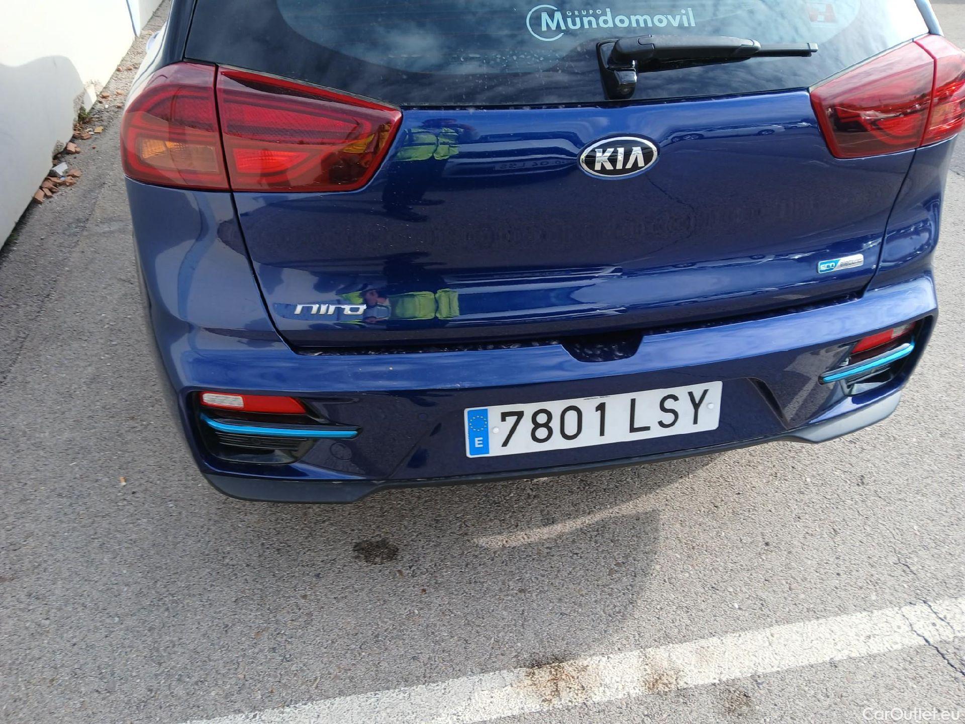  KIA  Niro KIA e- / 2016 / 5P / crossover e- 150kW (204CV) Drive (Long Range) #6