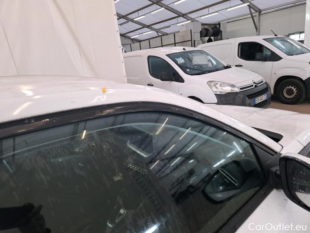  Peugeot  2008  Active Business 1.2 PureTech 130CV BVA8 E6d #23