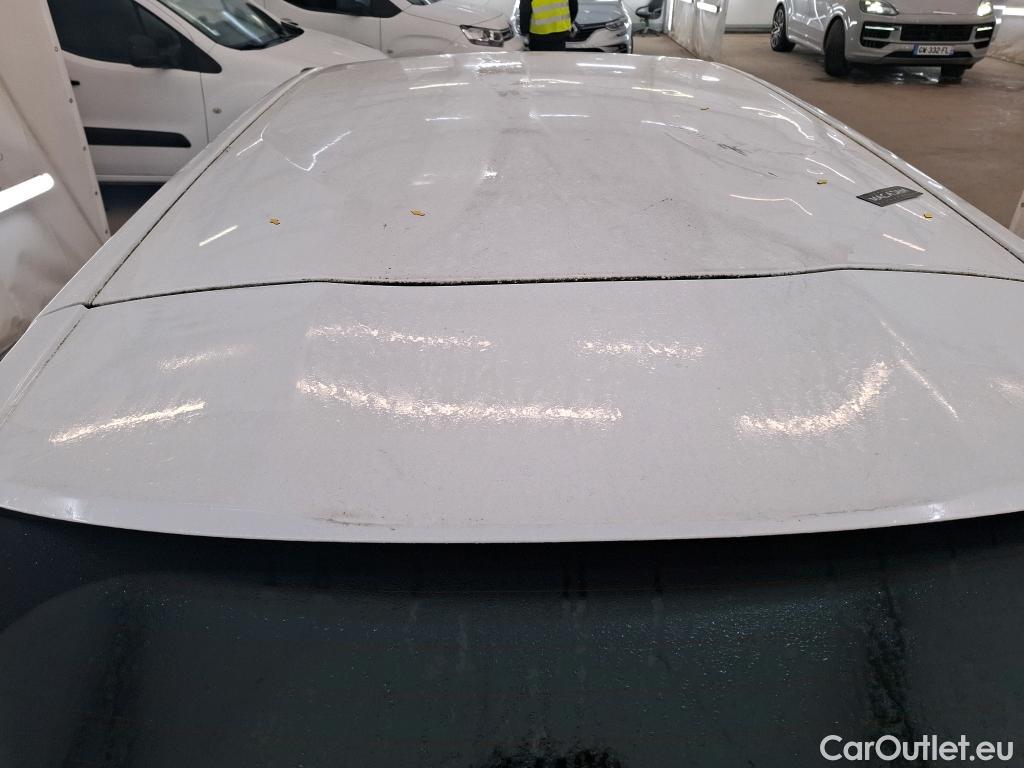  Peugeot  2008  Active Business 1.2 PureTech 130CV BVA8 E6d #1