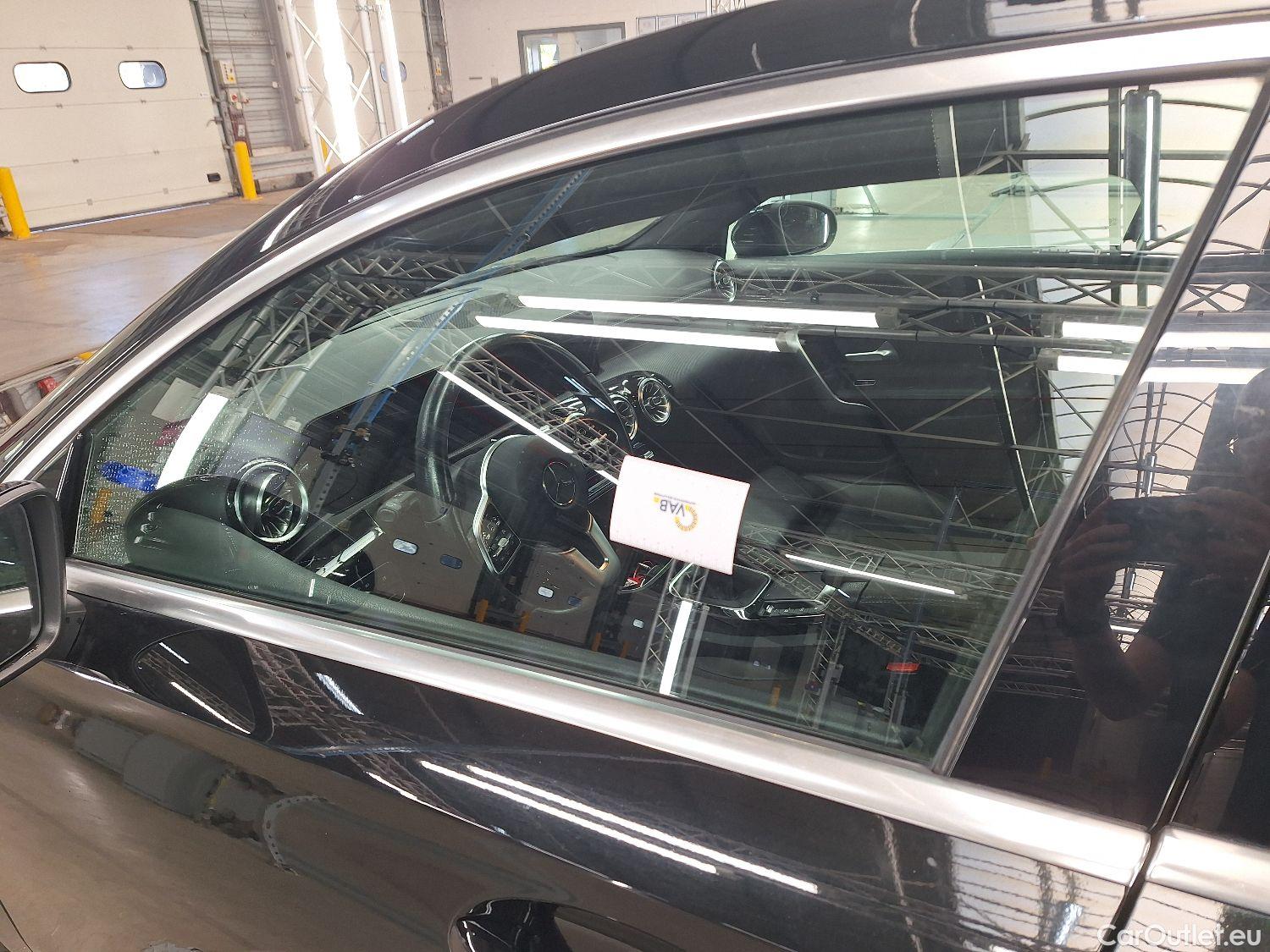  Mercedes  A-Klasse Mercedes, A-Class Berline '18, Mercedes-Benz  Limousine A 180 Business So #28