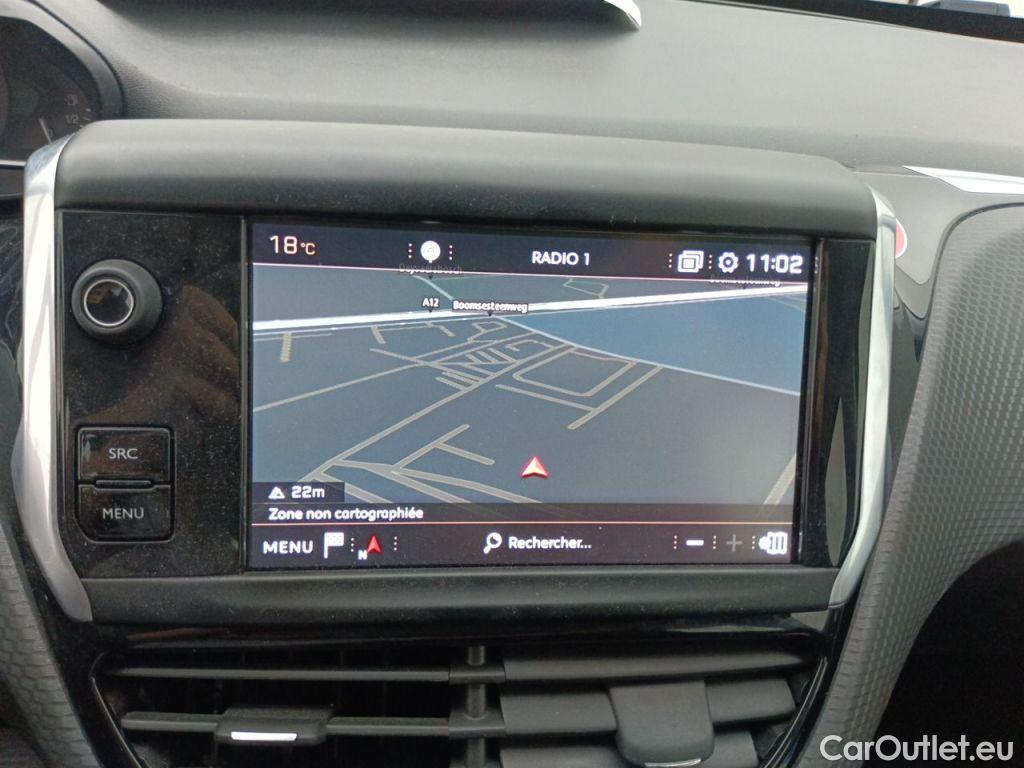 Peugeot  2008 Peugeot  1.2 Puretech 61kW S&S Active 5d #13