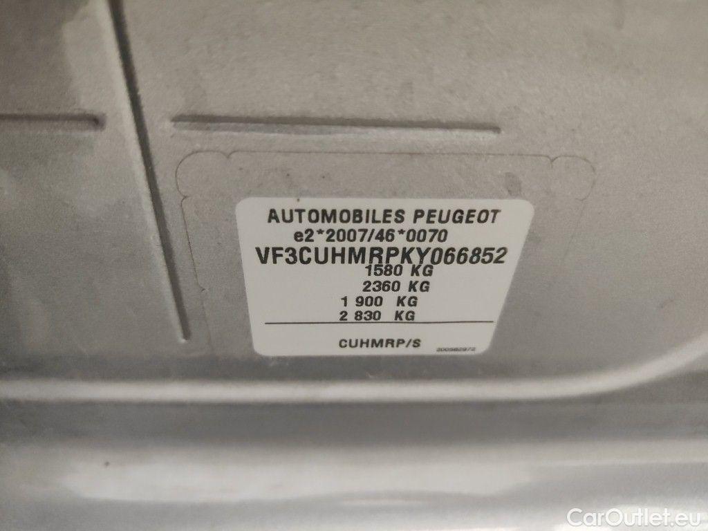 Peugeot  2008 Peugeot  1.2 Puretech 61kW S&S Active 5d #18
