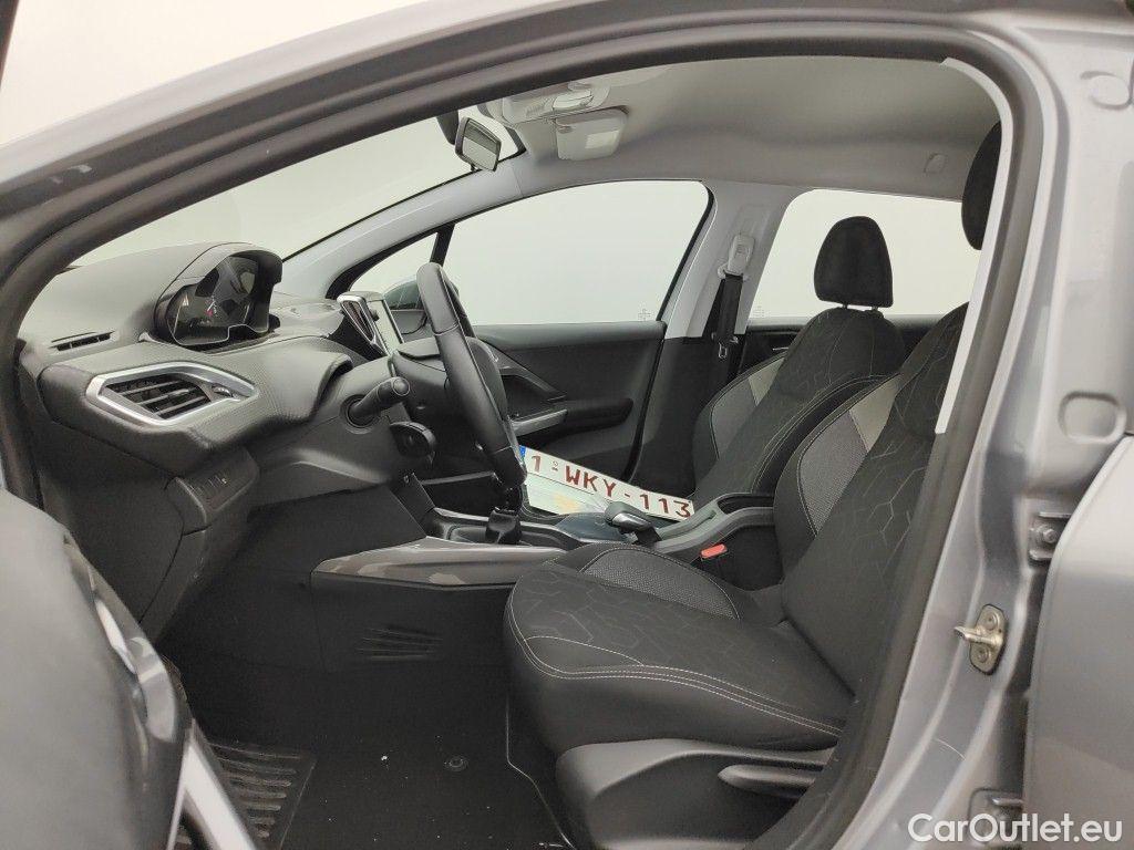 Peugeot  2008 Peugeot  1.2 Puretech 61kW S&S Active 5d #3