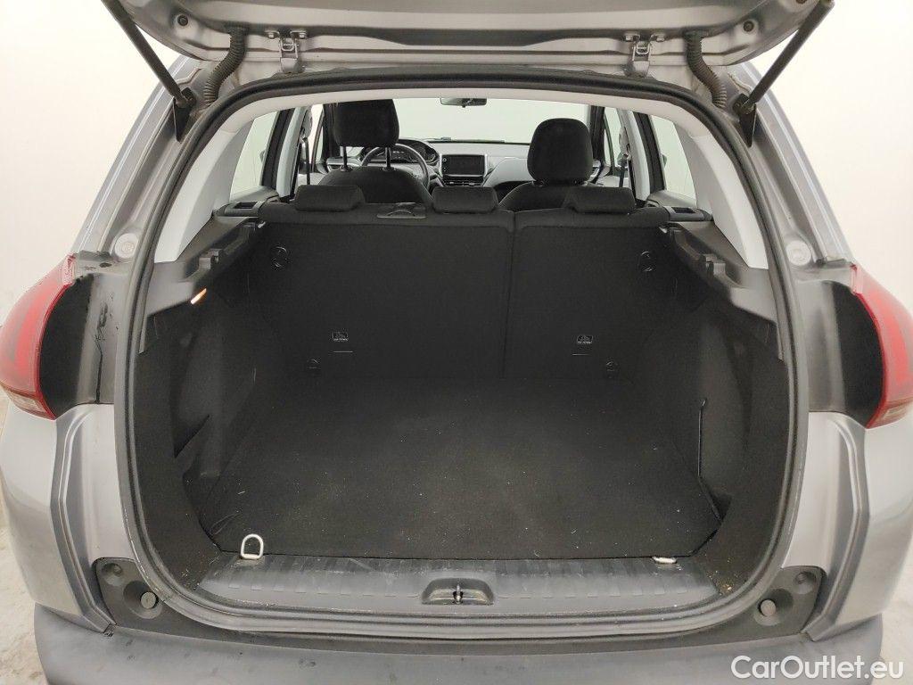 Peugeot  2008 Peugeot  1.2 Puretech 61kW S&S Active 5d #14