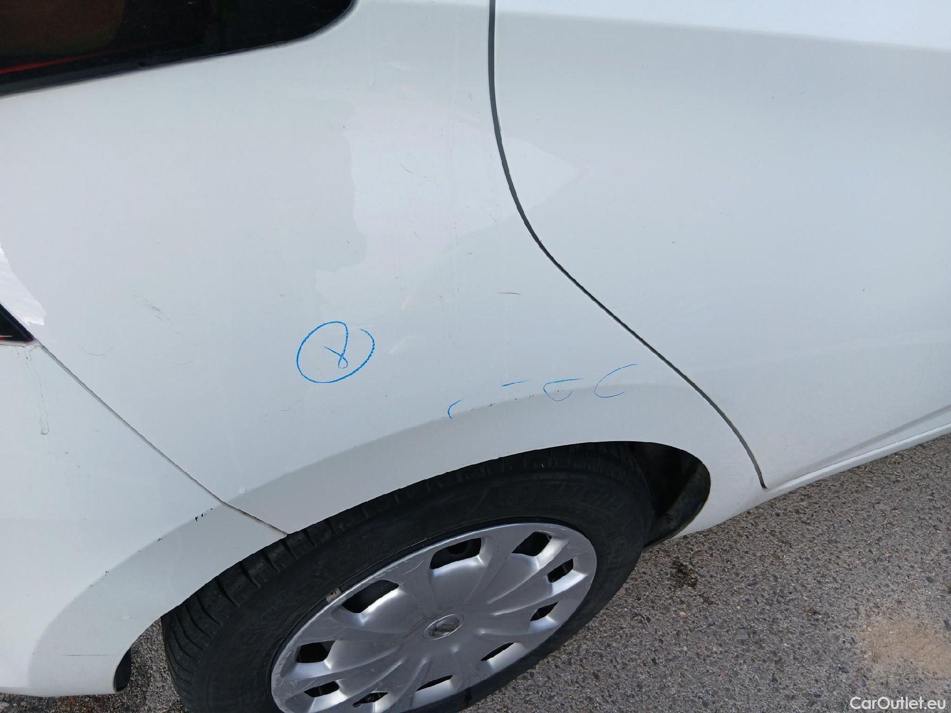  Nissan  Micra NISSAN  / 2017 / 5P / berlina con portón IG-T 68 kW (92 CV) E6D-F Visia #21