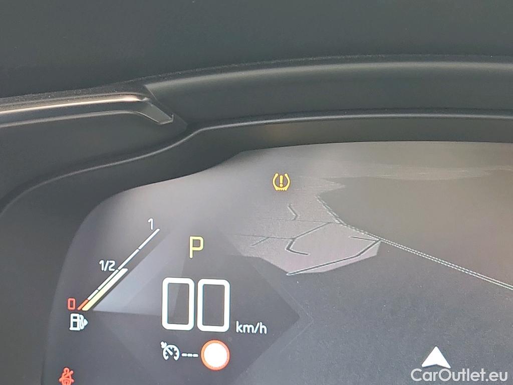  DS  DS7 DS DS 7 Crossback / 2017 / 5P / todoterreno BlueHDi DE 96kW (130CV) Auto. CHIC (AC) #36