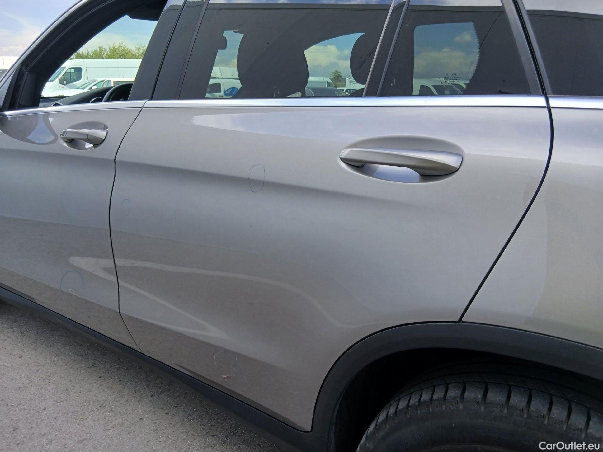  Mercedes  G-Klasee MERCEDES-BENZ Clase GLC / 2019 / 5P / todoterreno GLC 300 de 4MATIC #19