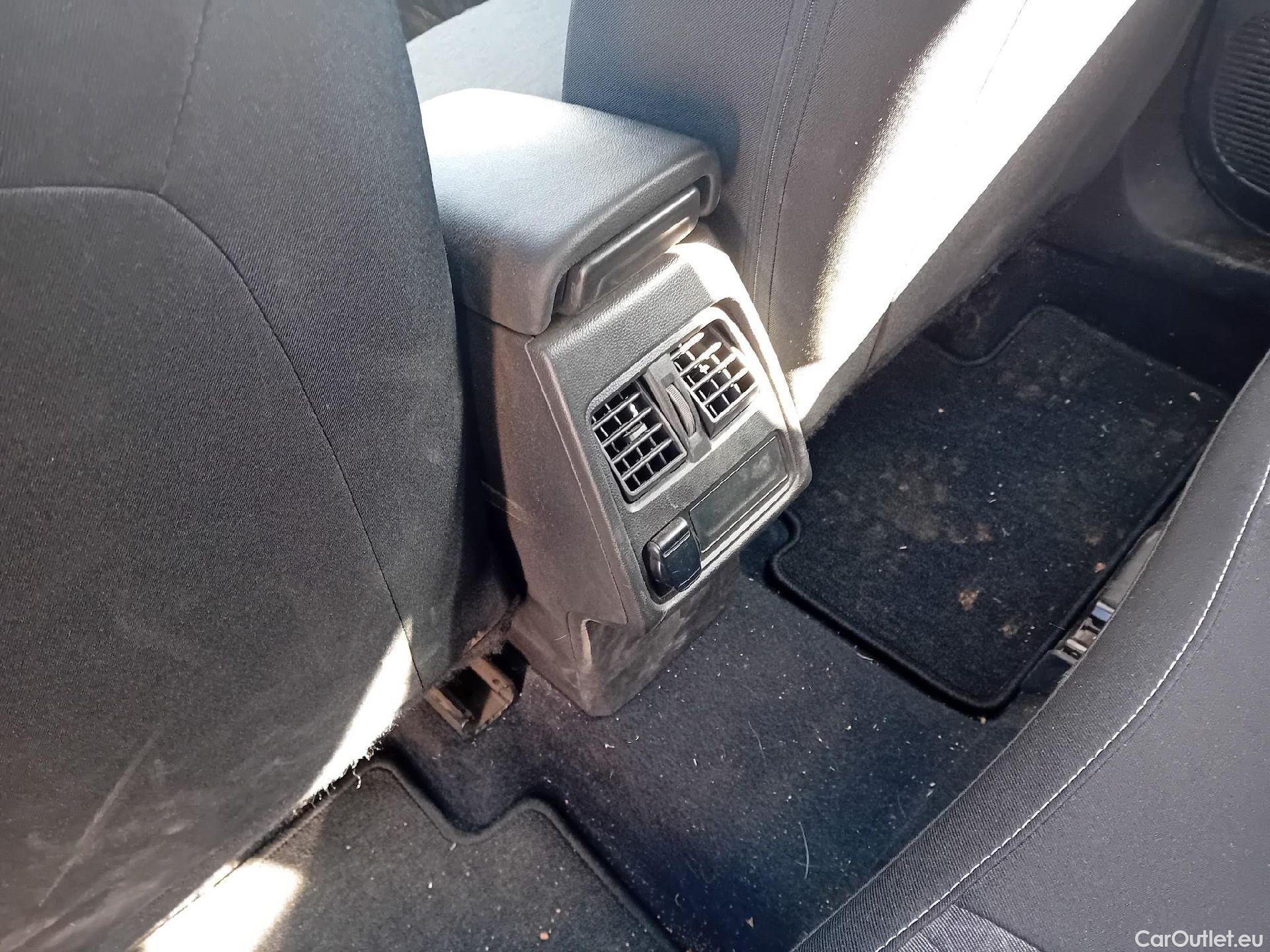  Renault  Captur RENAULT  / 2020 / 5P / todoterreno Intens TCe 90 #12