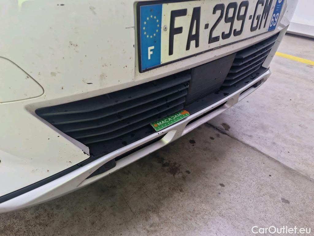  Peugeot  3008 PEUGEOT  / 2016 / 5P / SUV BlueHDi 130 S&S EAT8 ALLURE BUSINESS #31
