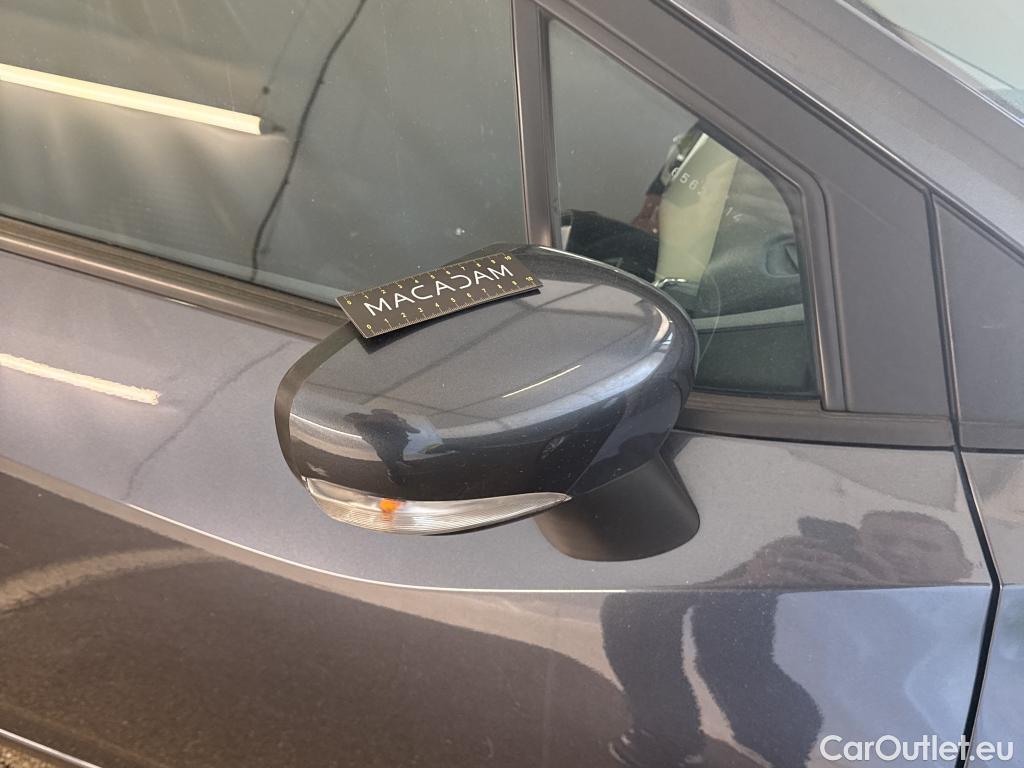  Nissan  Micra NISSAN  / 2016 / 5P / Berline IG-T 100 Business Edition #16
